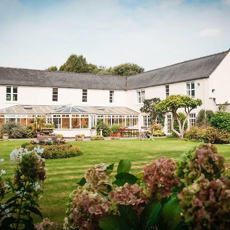 Little Manor Bed & Breakfast Cheltenham Bagian luar foto