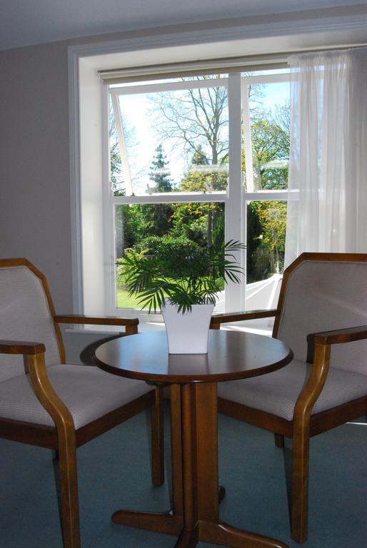 Little Manor Bed & Breakfast Cheltenham Bagian luar foto