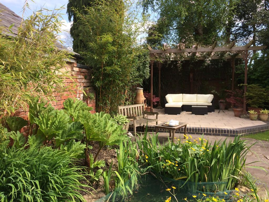 Little Manor Bed & Breakfast Cheltenham Bagian luar foto