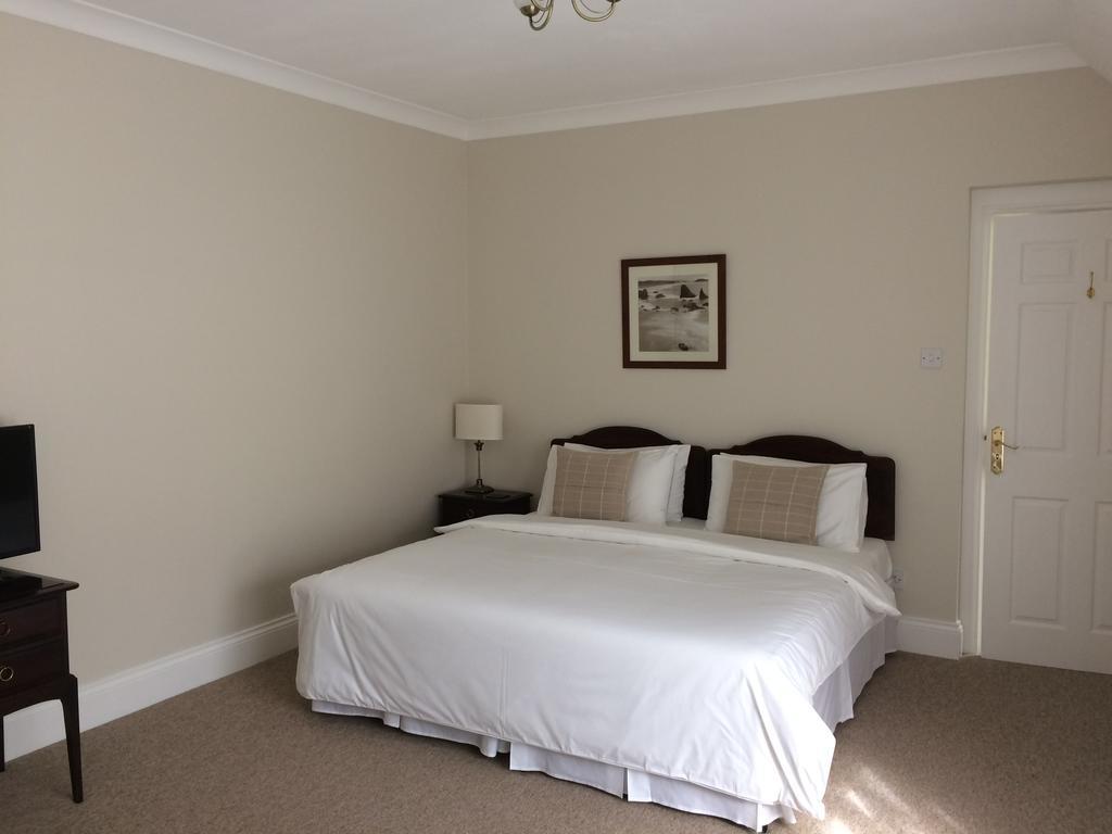 Little Manor Bed & Breakfast Cheltenham Bagian luar foto