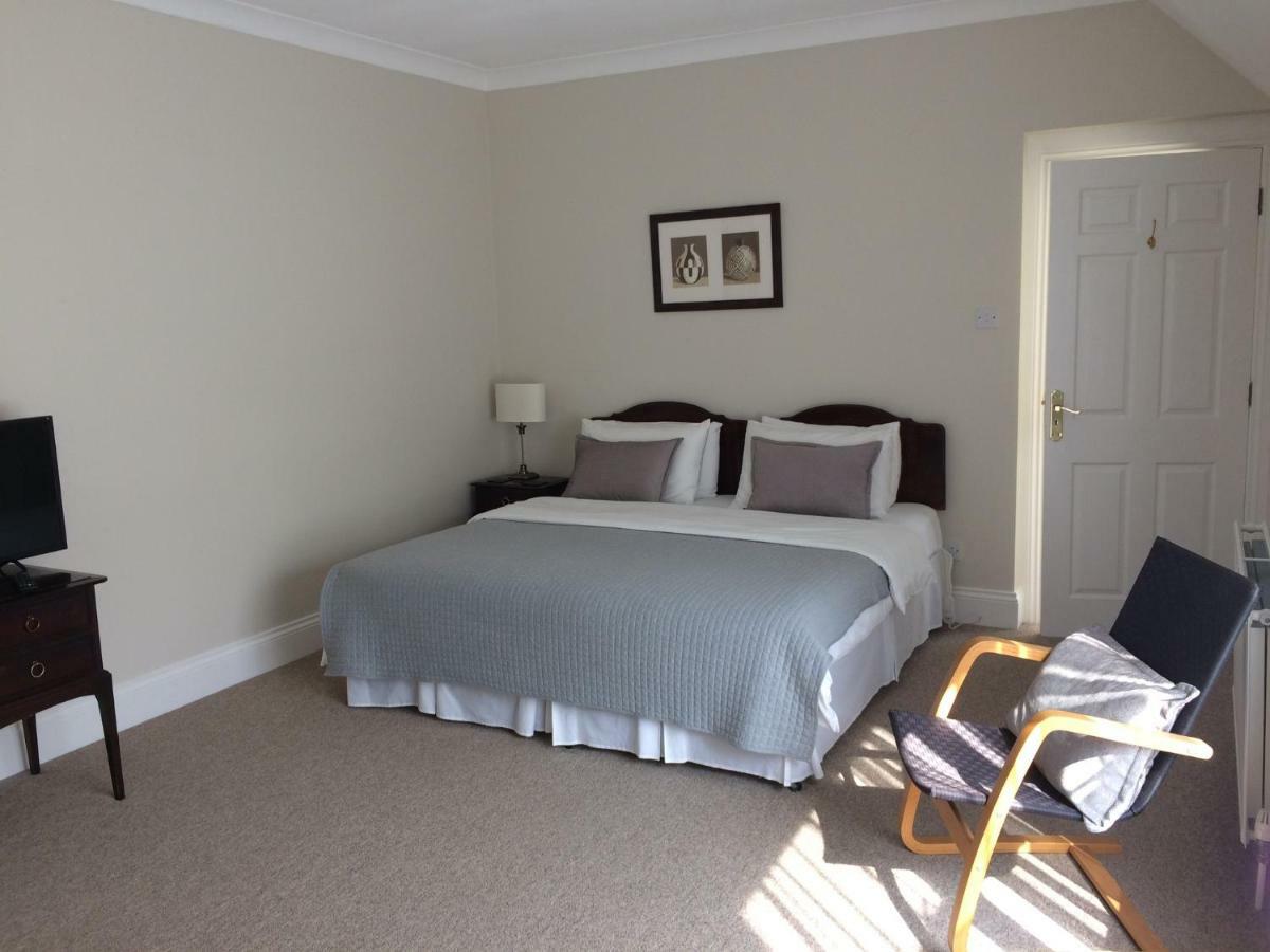 Little Manor Bed & Breakfast Cheltenham Bagian luar foto
