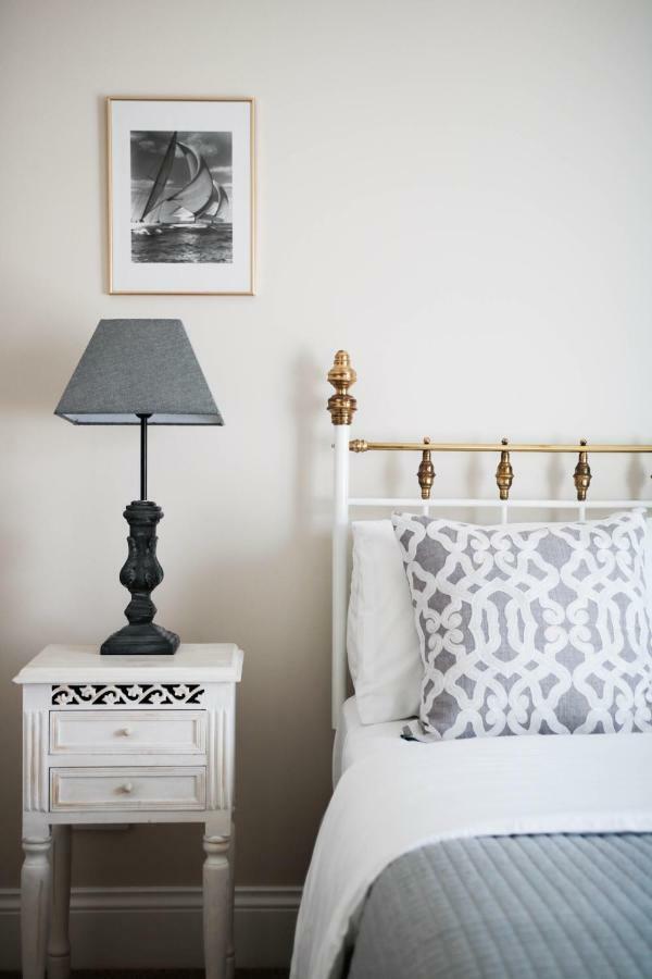 Little Manor Bed & Breakfast Cheltenham Bagian luar foto