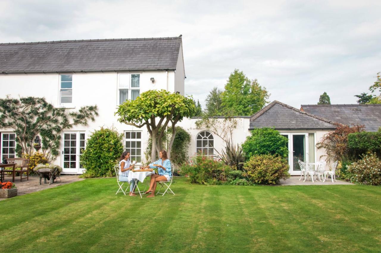 Little Manor Bed & Breakfast Cheltenham Bagian luar foto
