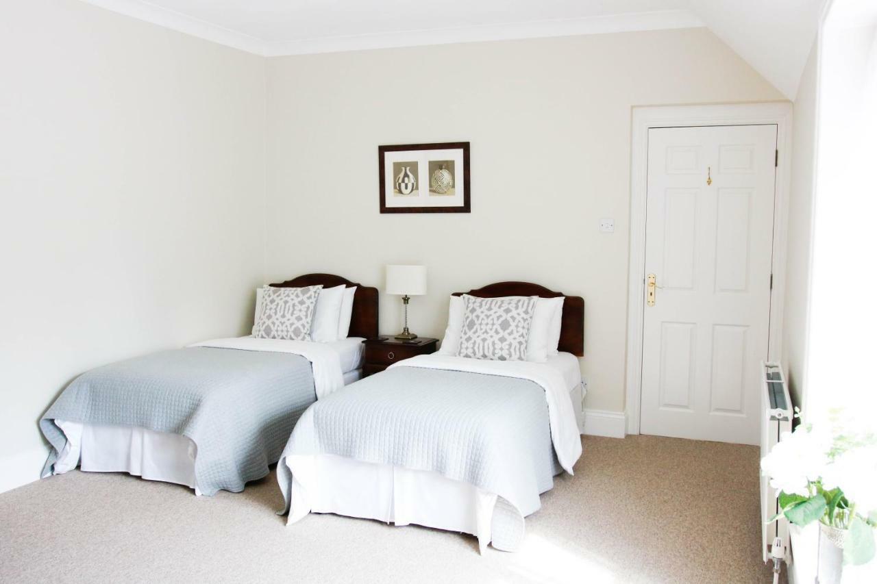 Little Manor Bed & Breakfast Cheltenham Bagian luar foto